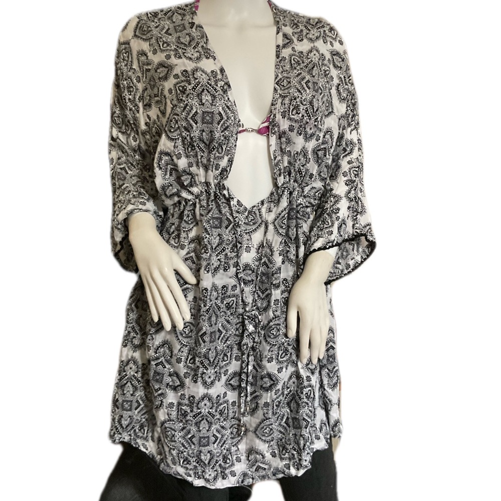 Dotti deep cut blouse/ Beach cover up size M